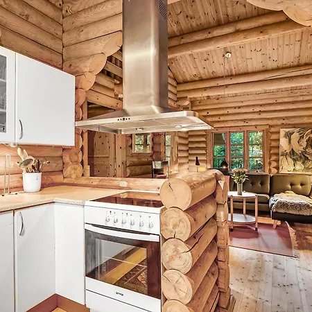 Amazing In With 3 Bedrooms, Sauna And Wifi Rønde